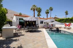 Casa del Cielo: Walk to downtown Palm Springs - Image 2