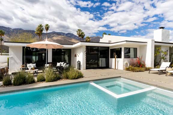 Caliente House - Designer Home~Pool/Spa/Fire Pits - Image 1
