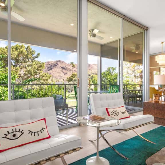 Lakeside Luxe: Mid-Century Condo, Seven Lakes Golf - Image 1