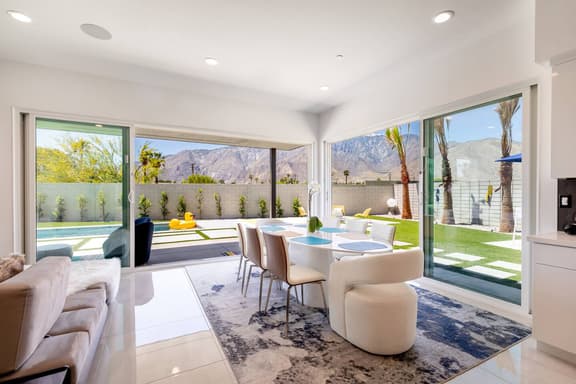 Posh Private Panoramic View Compound w/Pool & Spa - Image 1